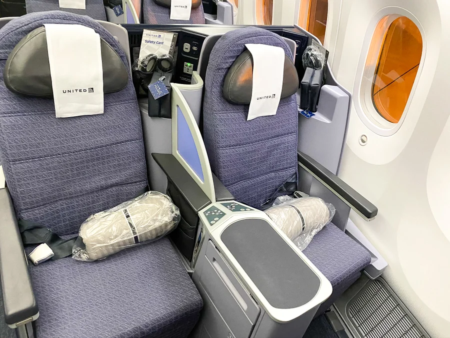  How to Upgrade to First Class on United for Free